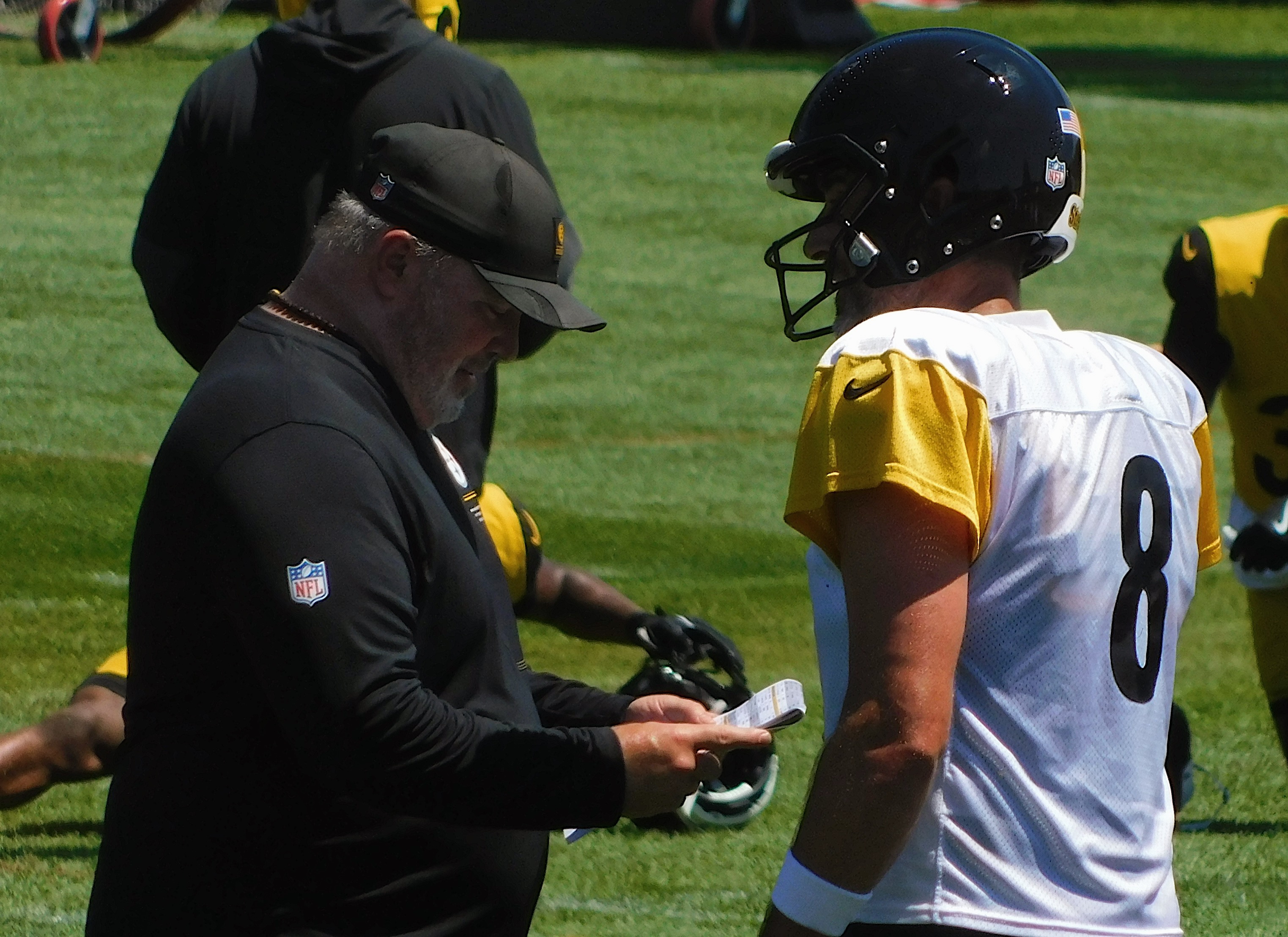 Mike McCarthy and Aaron Rodgers speaking during Pittsburgh Steelers training camp